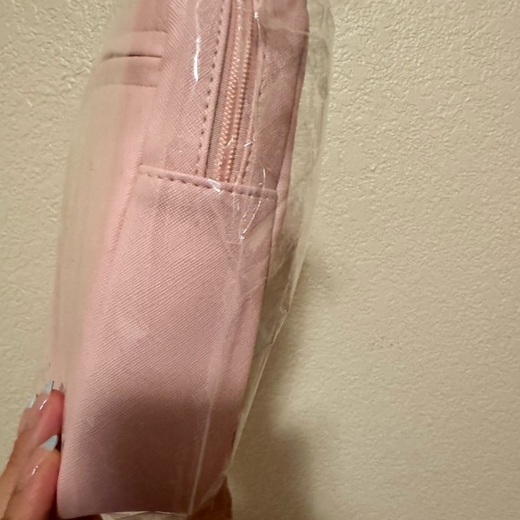 2024 Disney X Pandora D23 Exclusive Cross body sling - Picture 7 of 8